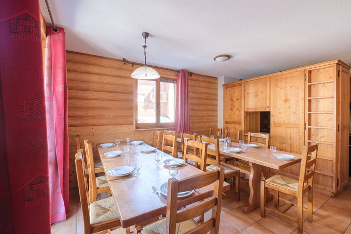 Gîte pour 14 personnes, avec sauna ainsi que piscine et balcon dans Val-Cenis - 2