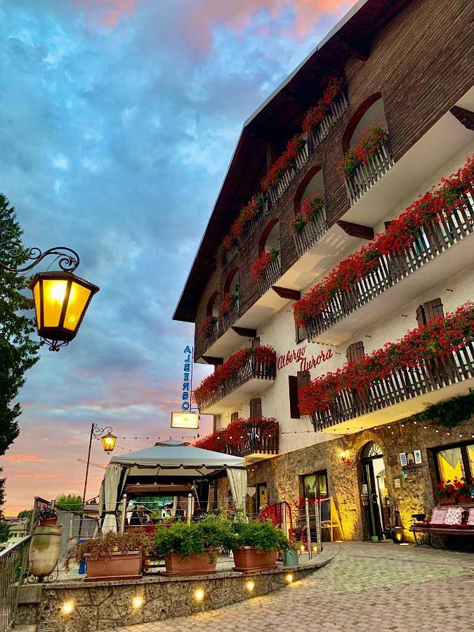 Appartamento per 4 persone, con Balcone e Terrazza nonché Giardino e Sauna a Castione della Presolana