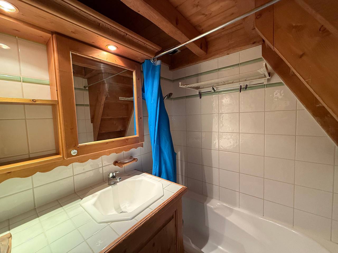 Entire apartment, T4 Apartment in Les Saisies with Balcony and Covered Parking in Hauteluce, Albertville region