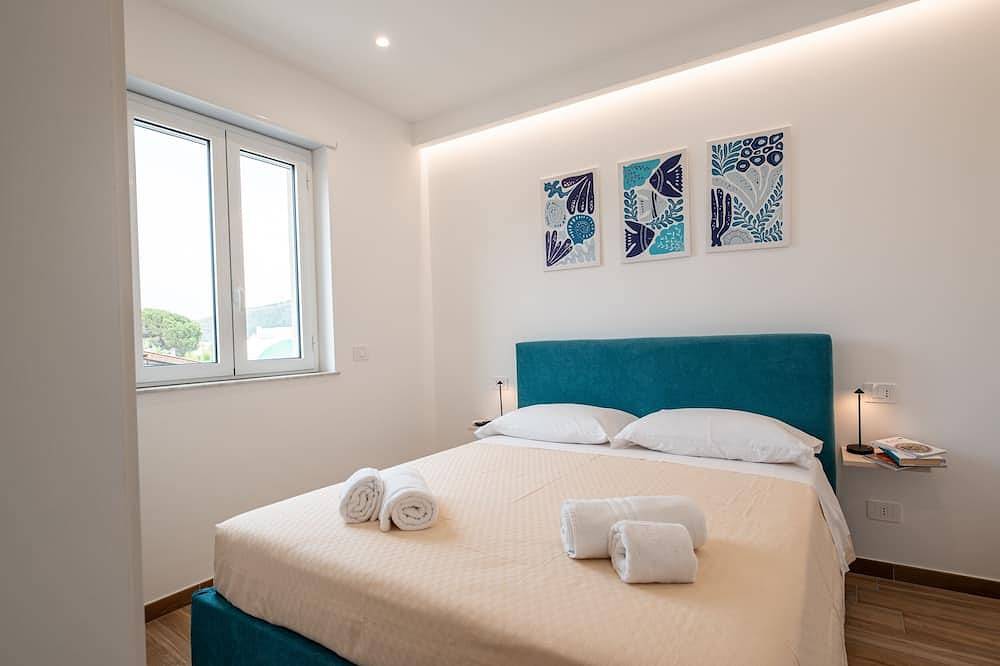 Entire apartment, Felicia's - Panarea in Capo d'Orlando, Messina Province