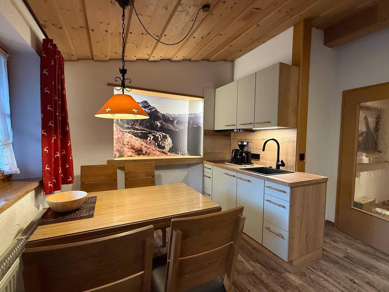 Ganze Ferienwohnung, Apartment/1 Schlafraum/Dusche, Wc, Nr. 8 in Riezlern, Mittelberg