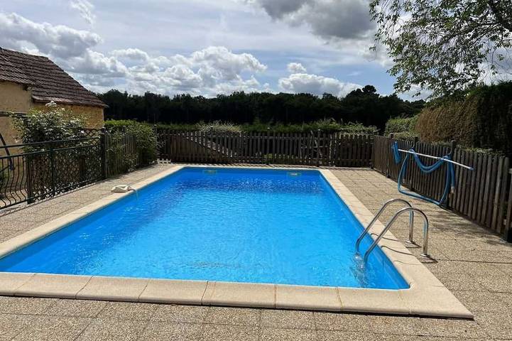 Gîte pour 4 personnes, avec jardin à Saint-Félix-de-Reillac-et-Mortemart