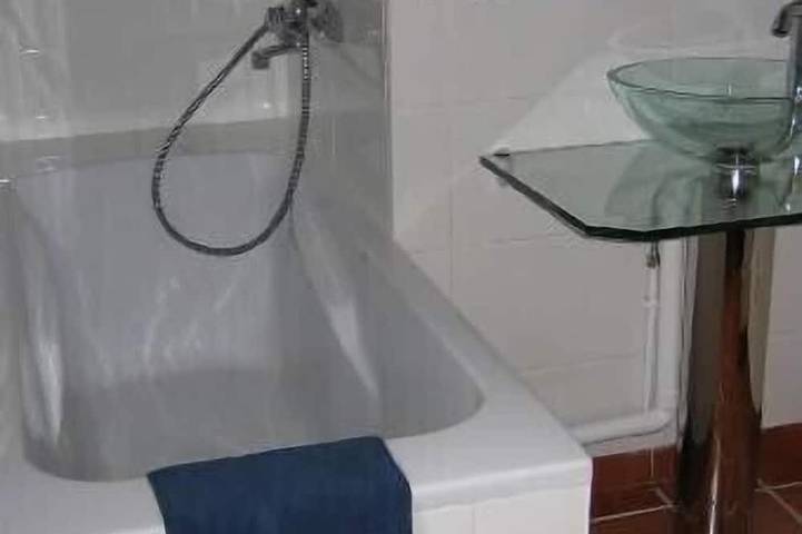 Location de vacances pour 6 personnes, avec piscine et jardin, animaux acceptés à Montcaret - 3