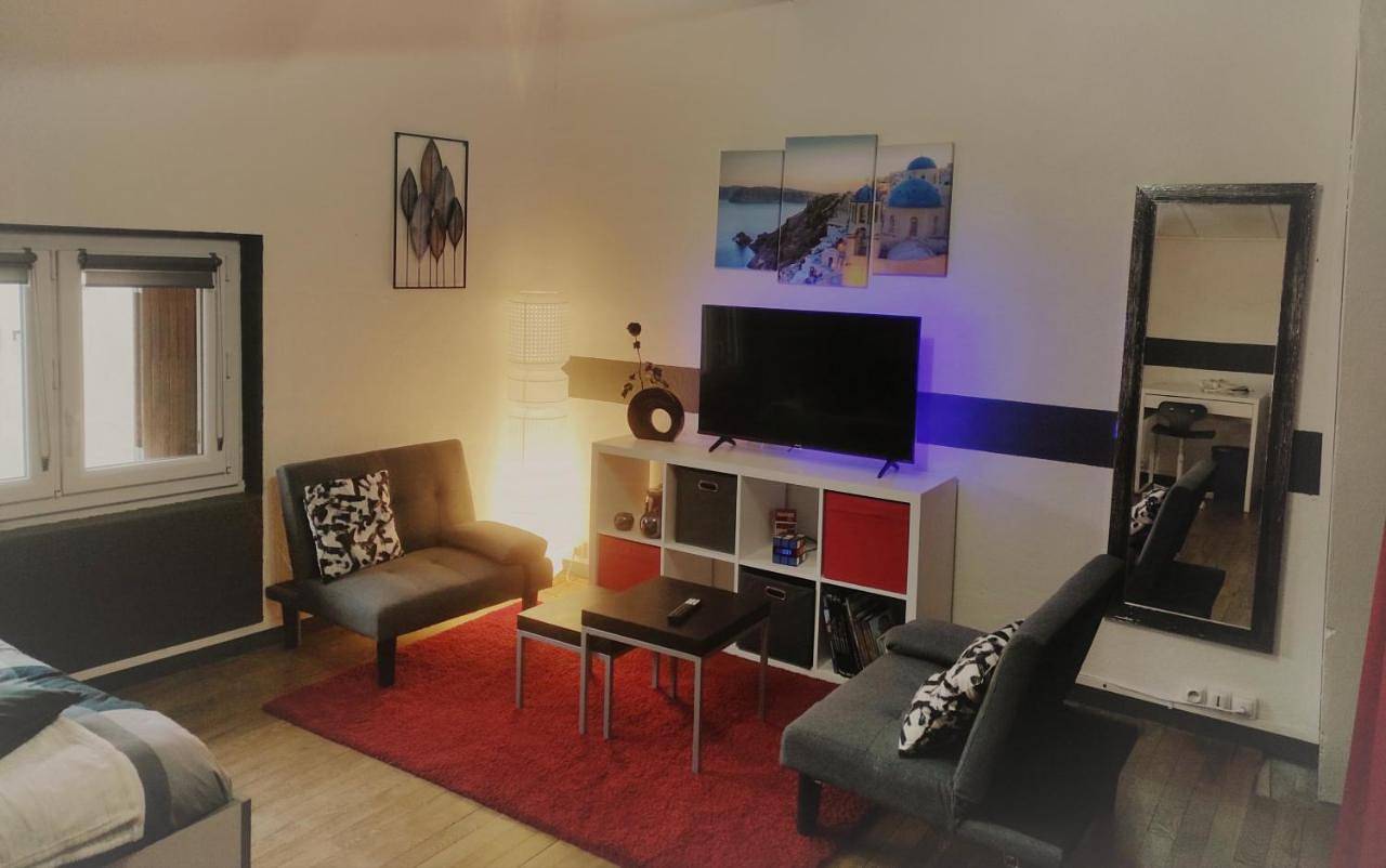 Appartement entier, One-Bedroom Apartment in Lempdes, Région de Clermont-Ferrand
