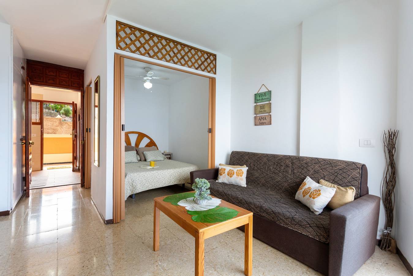 Ganze Wohnung, Ferienwohnung 'Vista Al Mar' mit Meerblick, privatem Garten und Wlan in San Marcos, Teneriffa Nord
