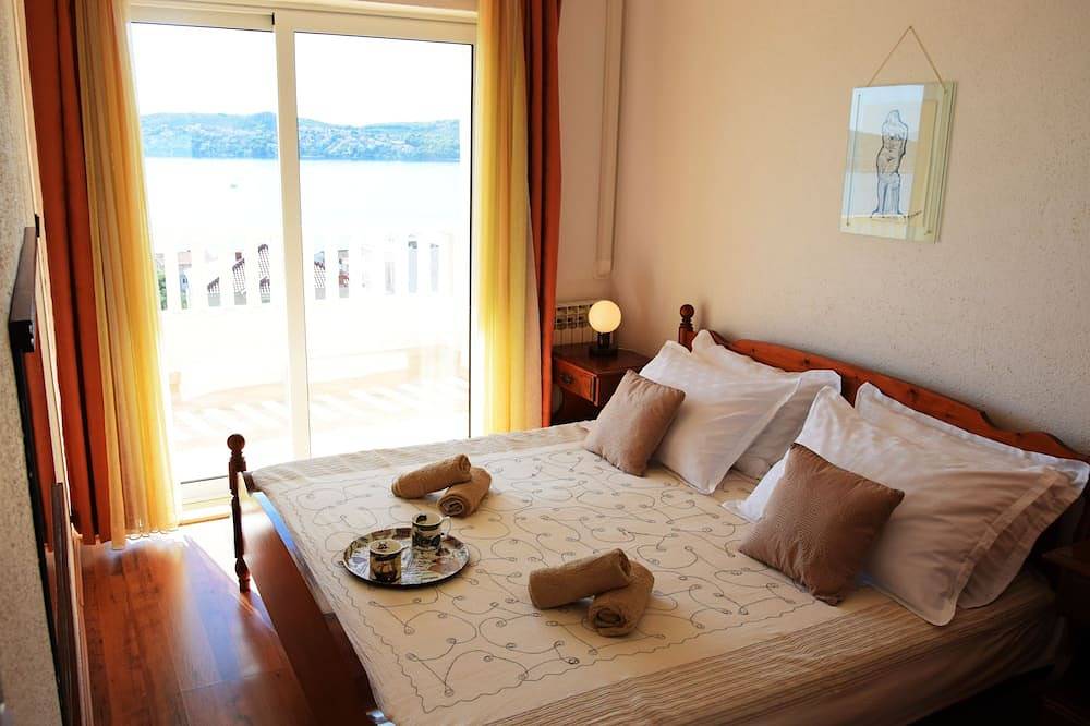 Villa Julio top floor apartment in Seget Vranjica, Split-Dalmatien
