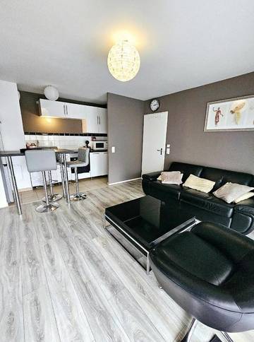 Gîte pour 4 personnes, avec terrasse à Boussy-Saint-Antoine