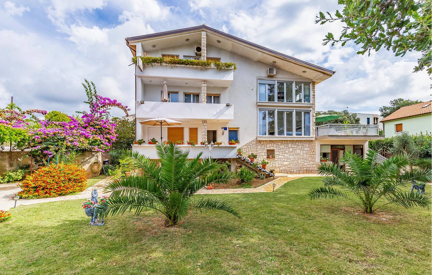 Appartement de vacances entier, Appartement confortable avec Wi-Fi, terrasse et parking - à 1,5 km de la plage in Banjole, Côte Sud d'Istrie