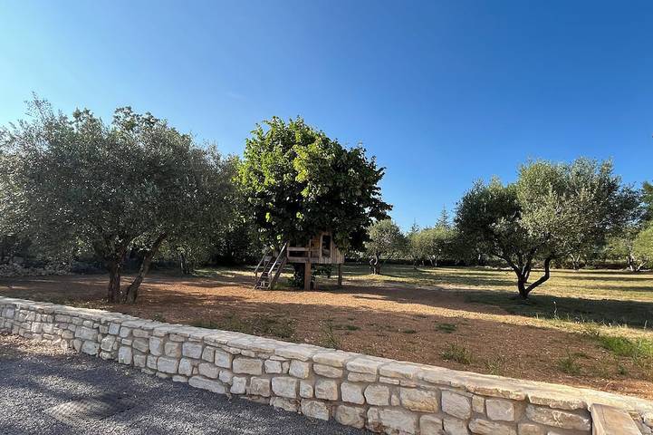 Location de vacances pour 8 personnes, avec piscine et jacuzzi à Issirac - 4