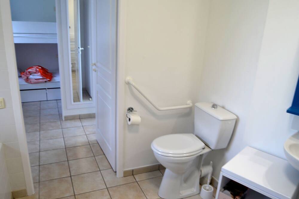 Ganze Wohnung, B005-Apartment-Budget-Eigenes Badezimmer-Meerblick in Château-d'Olonne, Les Sables-d'Olonne