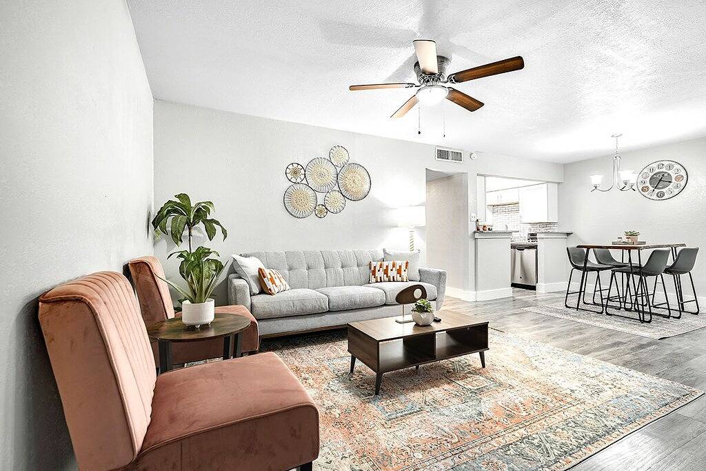 Ganze Wohnung, Best of Arlington | Across from At&T and Six Flags in Arlington, Tarrant County