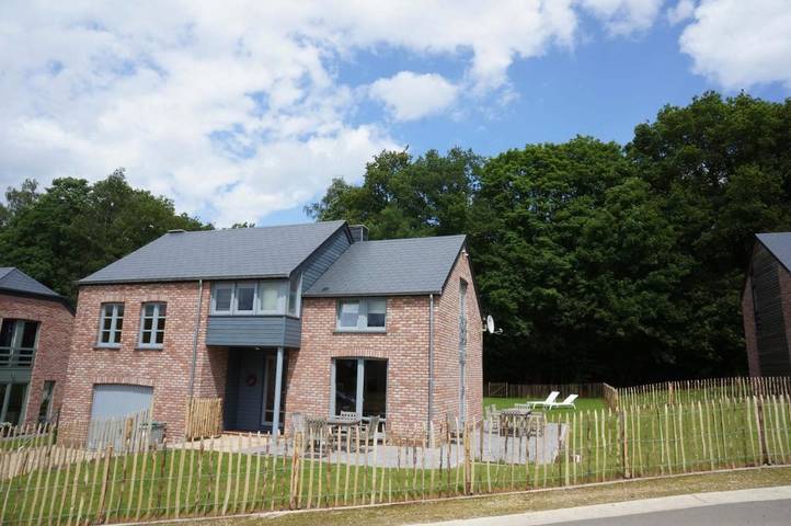 Location de vacances pour 9 personnes, avec jardin et vue dans Bomal - 2