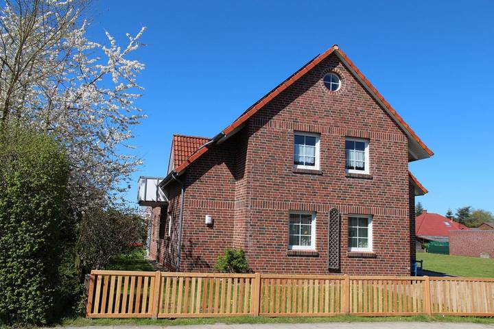 Ferienhaus für 8 Personen, mit Sauna und Garten