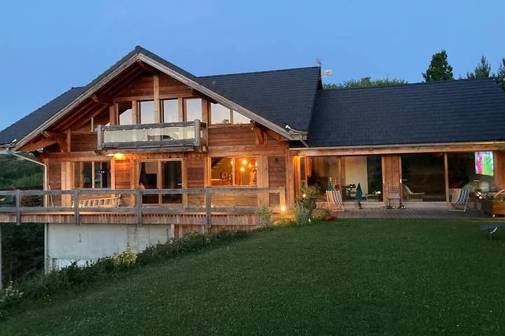 Chalet pour 7 personnes, avec jardin