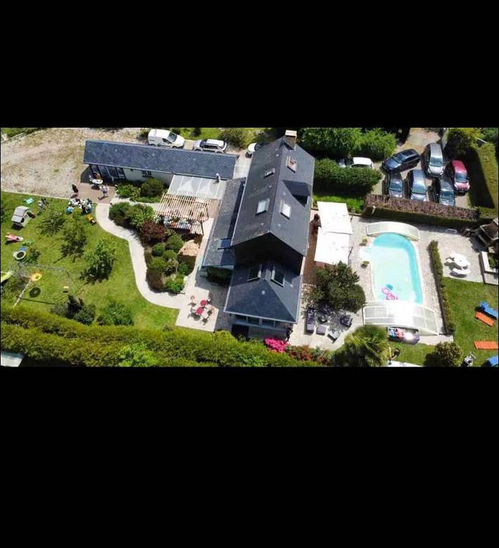 Location de vacances pour 12 personnes, avec piscine et jardin, adapté aux familles à Pont-Audemer - 2