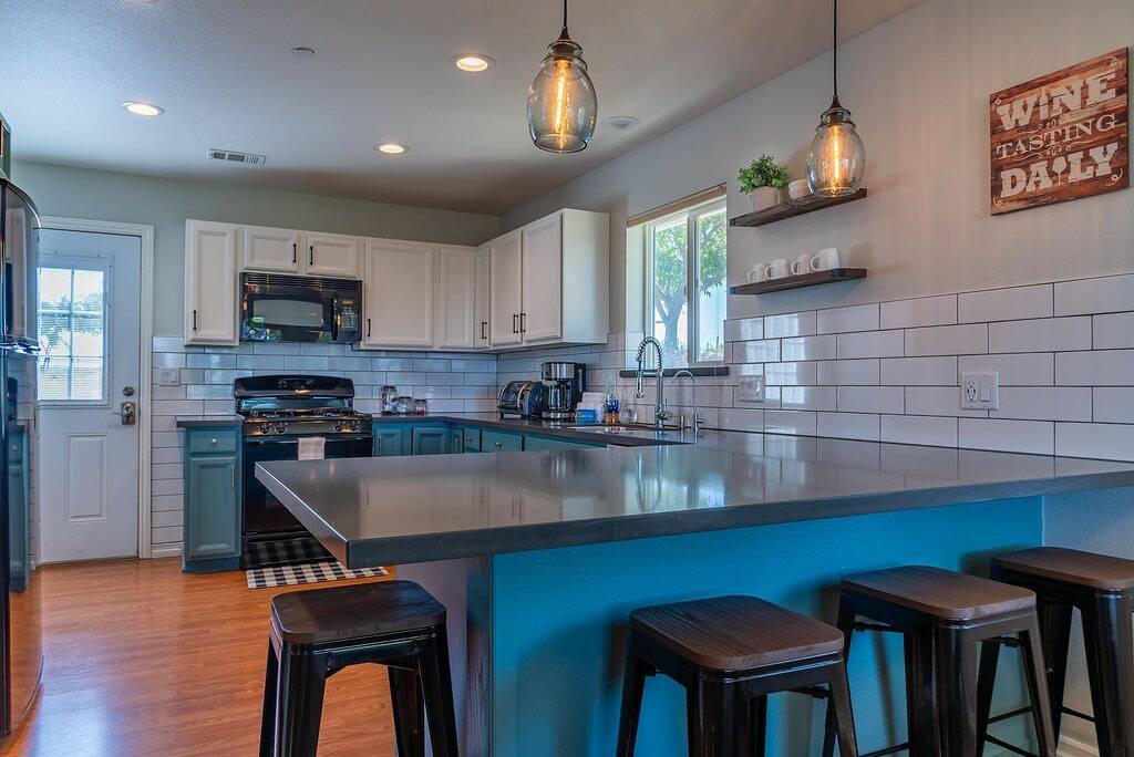 Walnut Hill-Endless Vineyard Views From Your Front Porch! in San Luis Obispo County