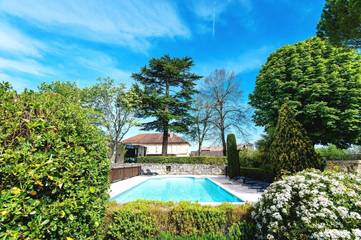 Hôtel pour 2 personnes, avec piscine ainsi que jardin et terrasse à Saint-Émilion