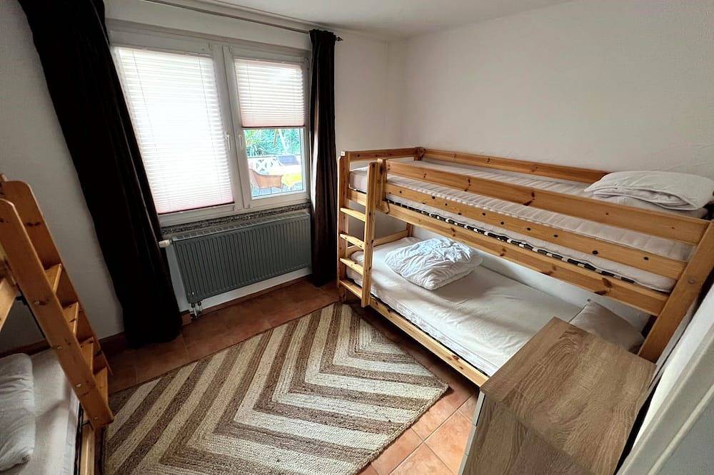 \"bude 5\" in Boltenhagen für Womo-freunde. 50qm Groß mit Ddr-charme in Boltenhagen, North-West Mecklenburg (Wismar region)