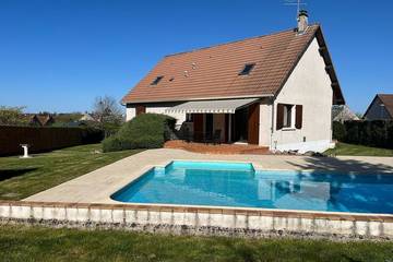 Location de vacances pour 4 personnes, avec jardin et terrasse à Nevers