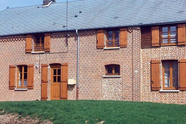 Location de vacances pour 15 personnes dans La Neuville-aux-Joûtes