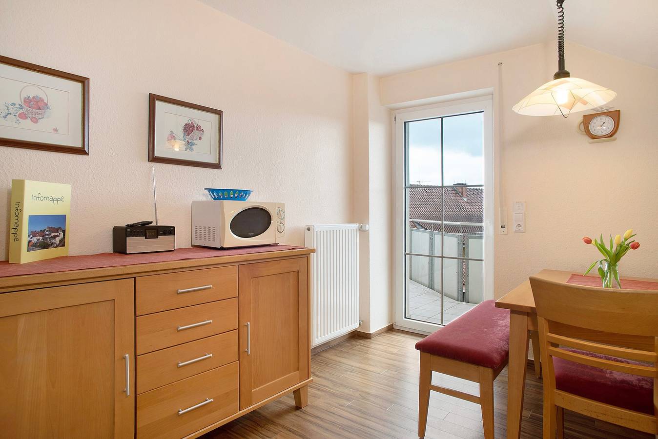 Entire apartment, Apartment 'Ferienwohnung 2' with Shared Garden, Balcony and Wi-Fi in Wasserburg (Bodensee), Bavarian Swabia