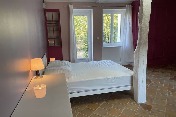 Location de vacances pour 8 personnes, avec terrasse et jardin, animaux acceptés à Chemillé-sur-Dême - 3