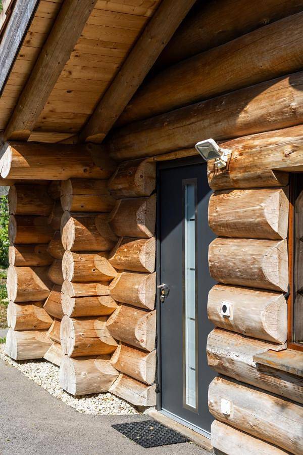 Gîte pour 4 personnes, avec terrasse et vue, animaux acceptés à Granges