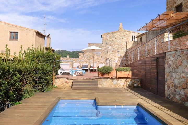 Ferienhaus für 13 Personen, mit Terrasse und Meerblick, kinderfreundlich in Tossa de Mar - 2