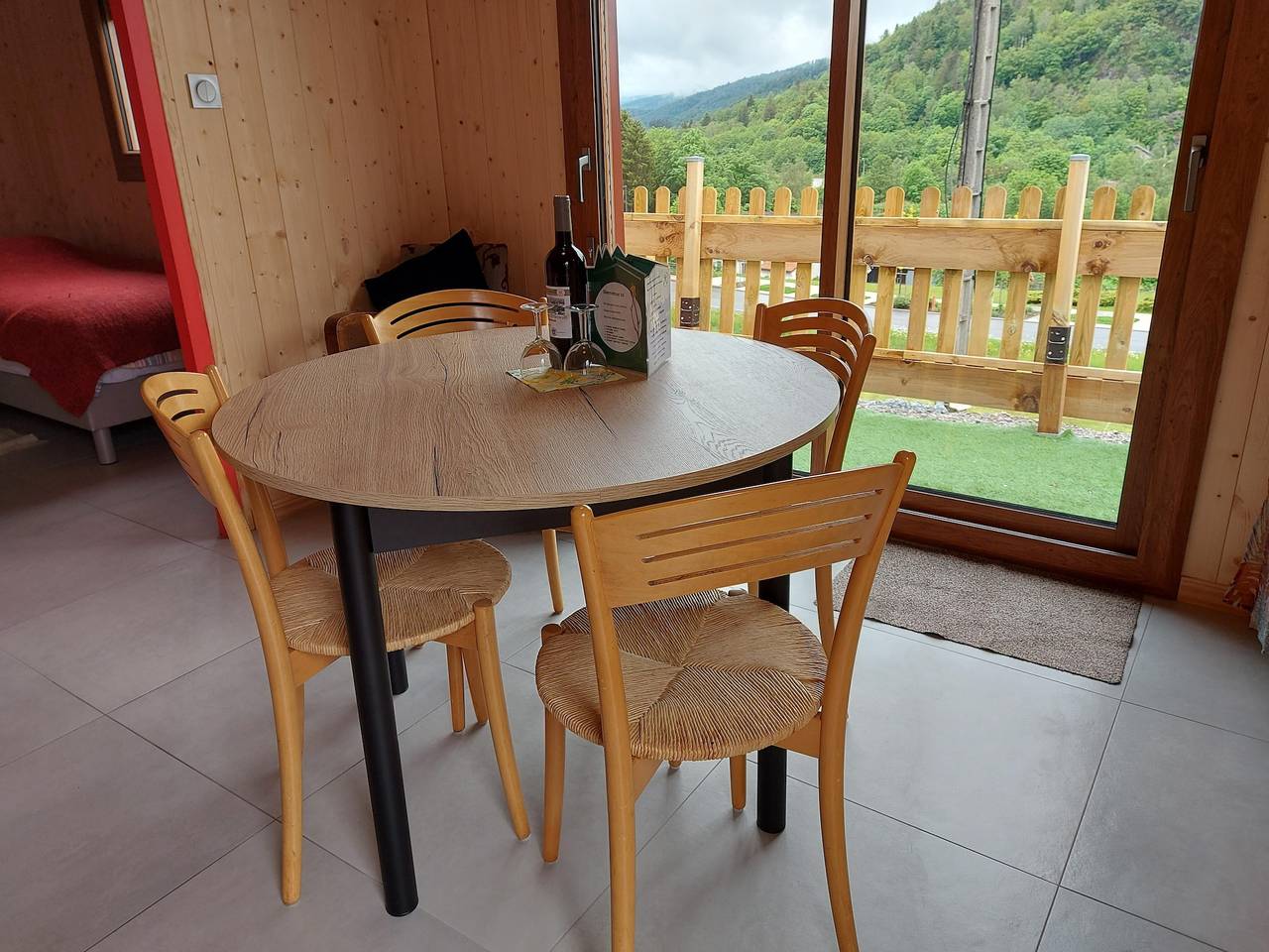 Chalet in St. Maurice bij Ballon d'Alsace in Saint-Maurice-sur-Moselle, Épinal en omgeving