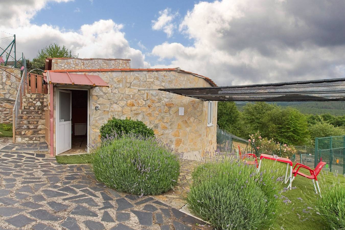 Chambre « Casa Jardin Habitación Doble » avec terrasse et jardin partagés in Monforte de Lemos, Reserva da Biosfera Ribeira Sacra e Serras do Oribio e Courel