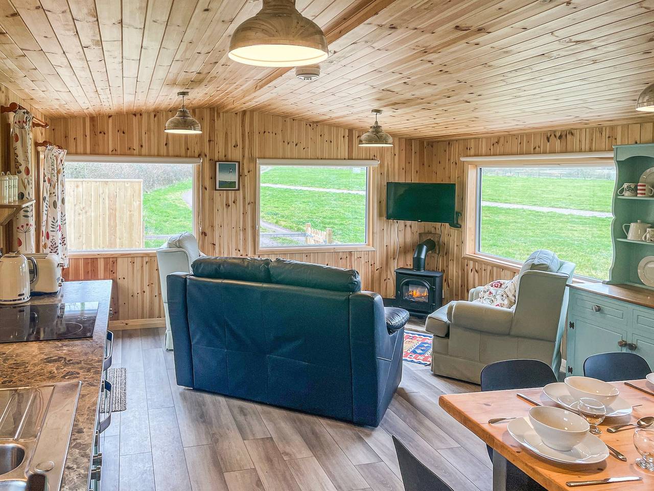 Langston Farm Chalet in Okeford Fitzpaine, Dorset