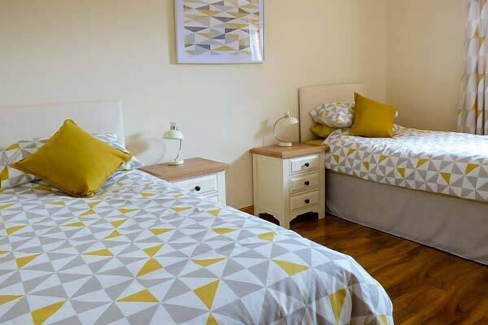 1 The Potteries, pet friendly, with a garden in Darlington in Darlington