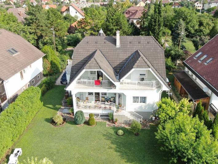 Ferienwohnung für 8 Personen, mit Ausblick und Garten sowie Seeblick, mit Haustier - 1