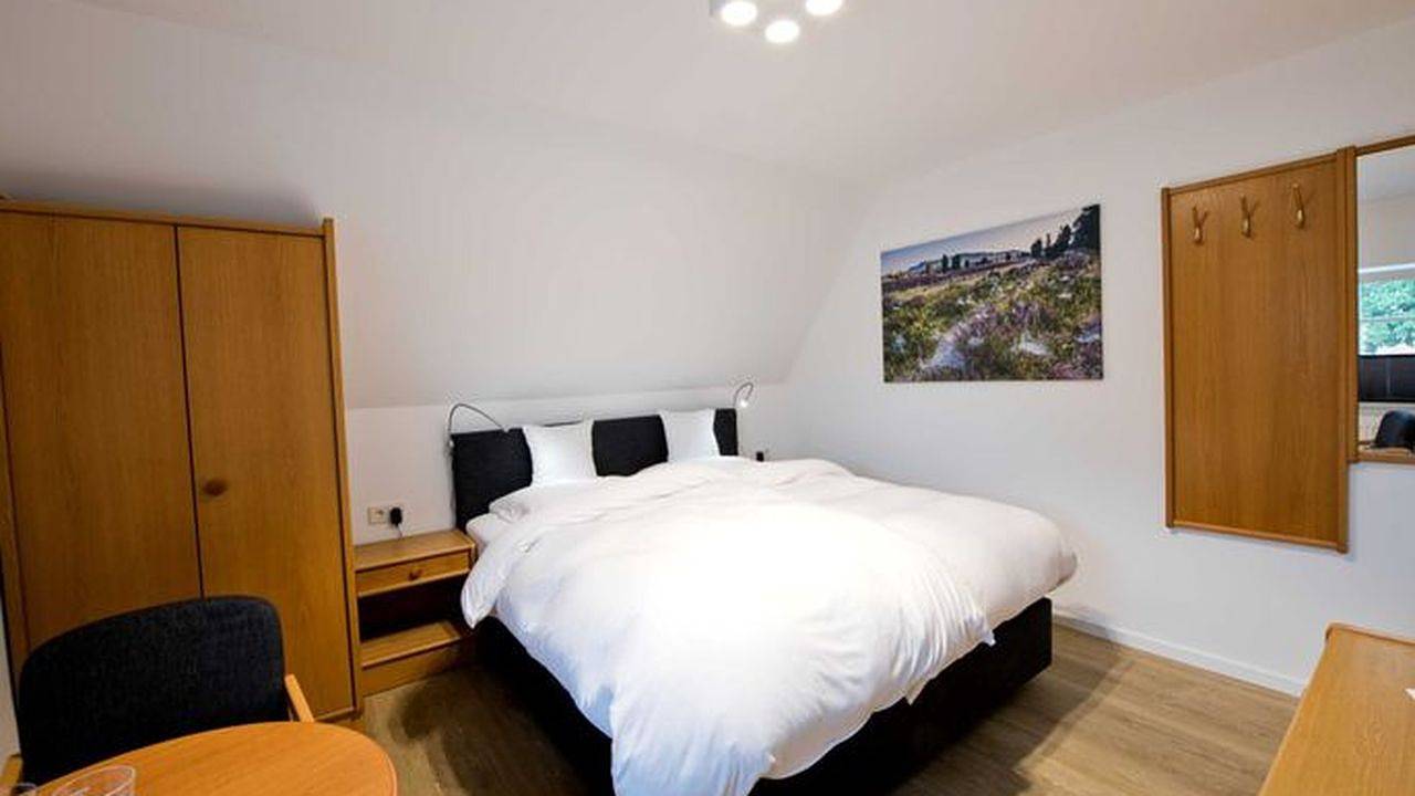 Doppelzimmer für 2 Personen (17 m²) in Amelinghausen in Amelinghausen, Nordheide