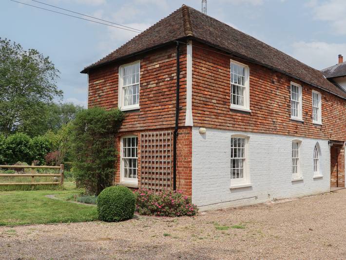 Mountfield Farm Cottage in Warehorne, Ashford region