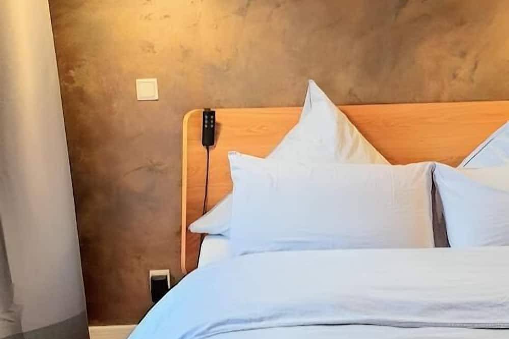 Ganze Wohnung, Immaculate Studio Apartment in Bremen City in Mitte Bremen, Bremen