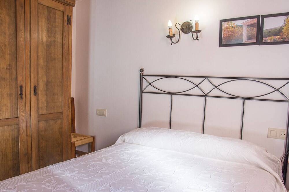 Stone house nº5 for 4 people, Batan Rio Tus in Yeste, Calares del Mundo y de la Sima
