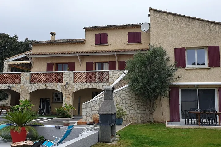 Villa pour 26 personnes, avec jardin et terrasse, animaux acceptés - 1