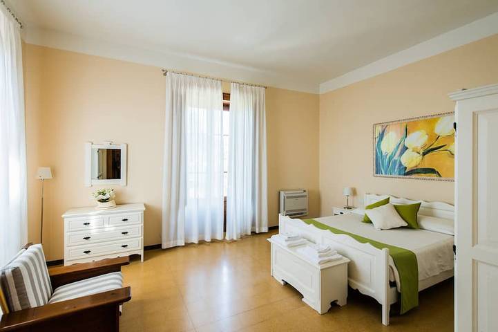 Villa auf Sizilien mit Pool zur Miete vor den Äolischen Inseln in Messina, Messina Provinz