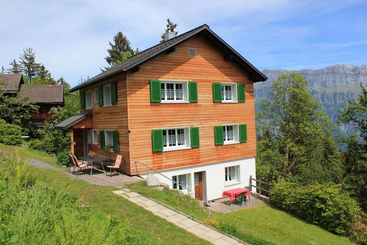 Ferienwohnung für 4 Personen, mit Terrasse und Ausblick
