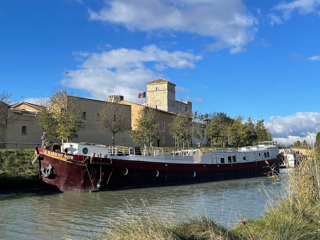Hausboot Haricot Noir am Canal du Midi mit privater Terrasse auf dem Wasser in Colombiers, Côte d'Améthyste