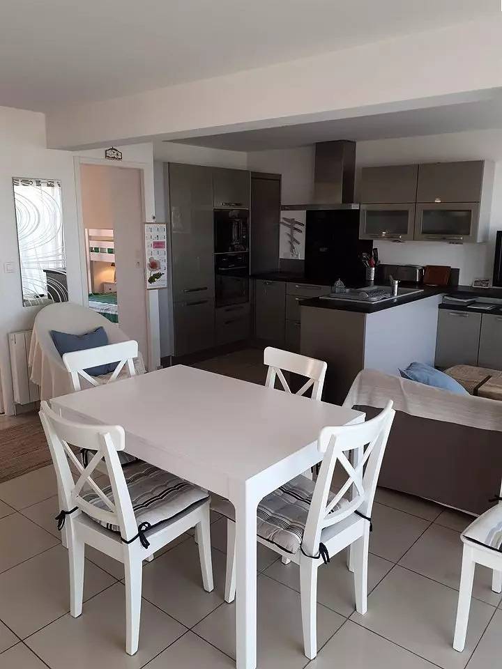 Entire apartment, 026 - Magnificent apartment with stunning sea views in Soulac-sur-Mer, Lesparre-Médoc region