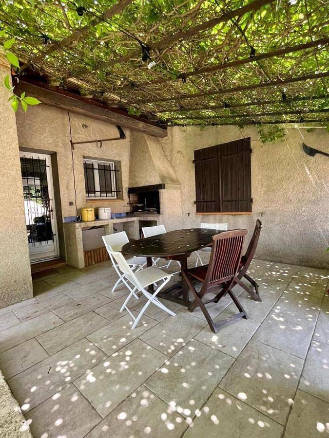 Belle et grande villa pour des séjours en famille et entre amis in Cruscades, Côte méditerranéenne (France)