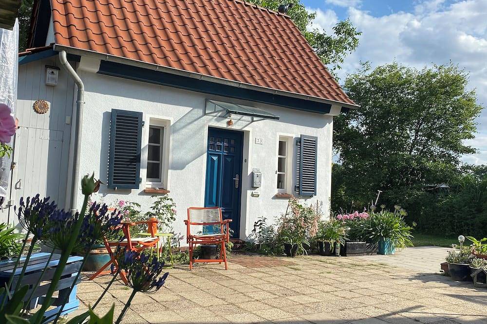 A comfortable, cozy tiny house in a quiet location on the edge of the village in Böhme, Landkreis Heidekreis