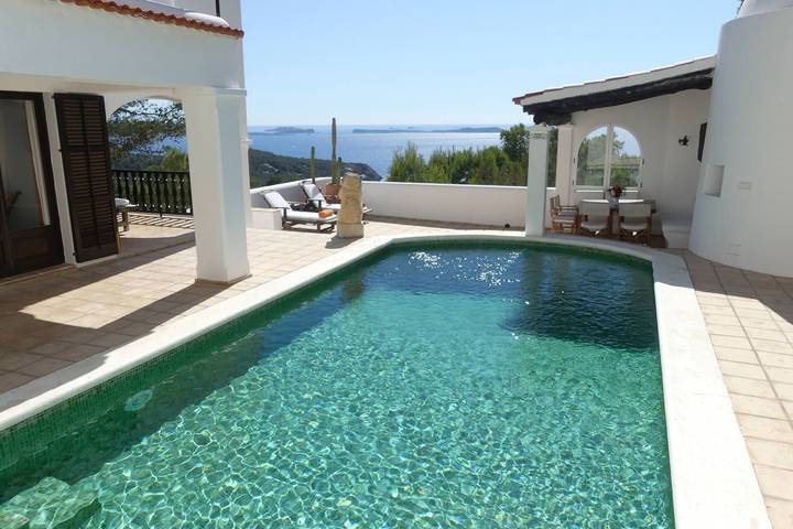 Casa vacacional para 8 personas, con terraza y jardín en Sant Antoni de Portmany