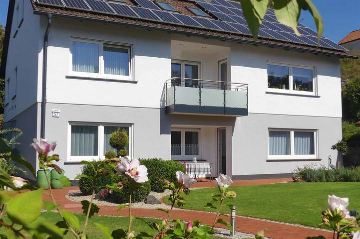 Appartement de vacances pour 3 personnes, avec Balcon/Terrasse ainsi que Terrasse et Jardin dans Bad Neustadt
