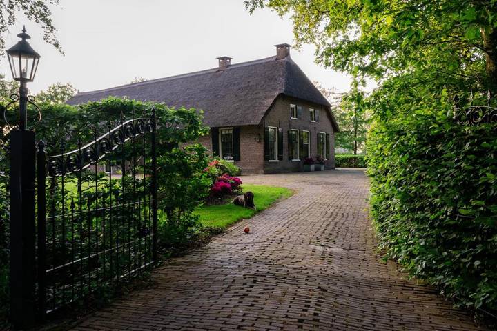 B&b voor 2 personen, with zwembad and uitzicht as well as tuin and sauna in Drenthe