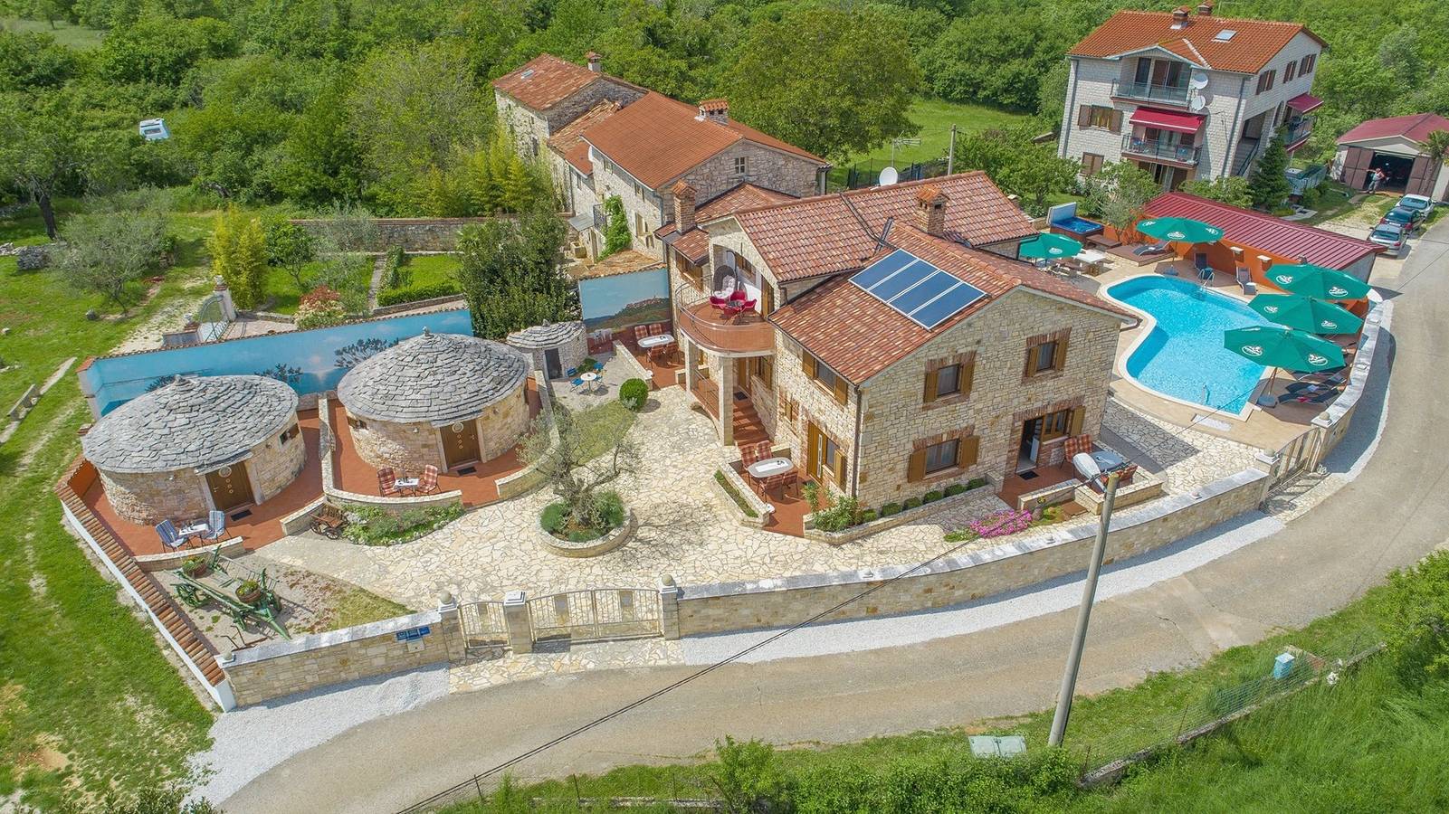 Hel lejlighed, Ferielejlighed for 4 personer med pool in Medaki, Istrien