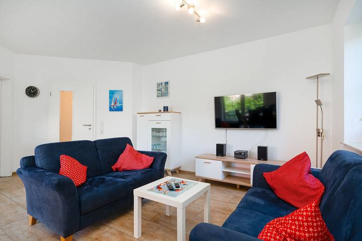 Ferienwohnung für 4 Personen, mit Terrasse und Garten in Krummhörn - 2