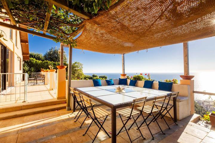 Villa für 13 Personen, mit Balkon und Pool sowie Garten in Ligurien - 4